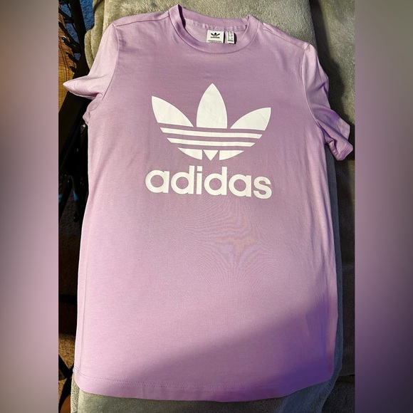 Adidas T Shirt Women’s Size Small - Picture 1 of 2